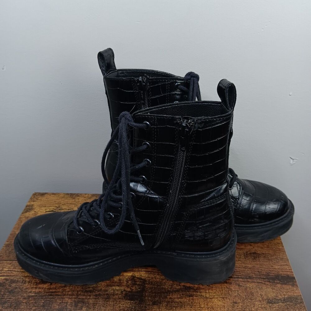 Steve Madden Combat Boots Womens 8M Black Embossed Tornado Platform Chunky Croc - Picture 2 of 8